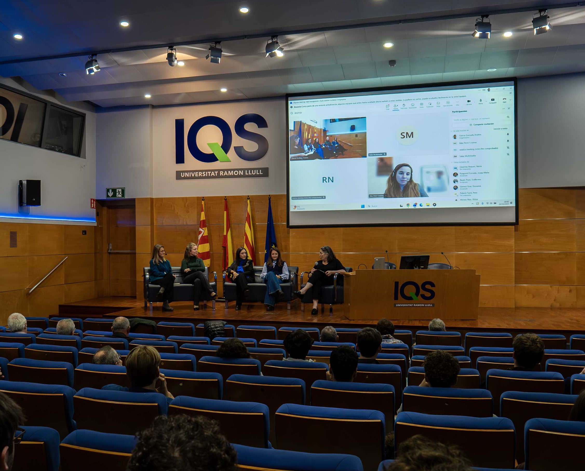 sala-taula-rodona-ladona-en-l'enginyeria-industrial