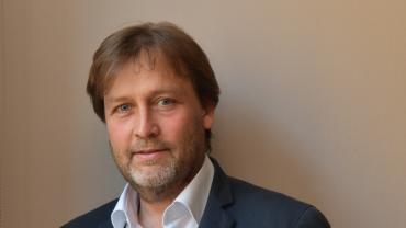 Primer pla de l'enginyer industrial Ernesto Caldaya