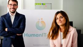 Unai Sánchez i Núria Pastor, cofundadors de HumanITcare
