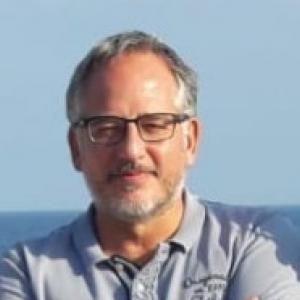 Profile picture for user David Tisaire